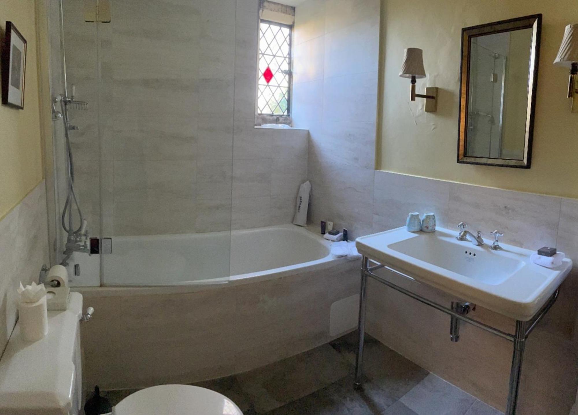 Bailiffscourt Hotel & Spa Арундел Экстерьер фото